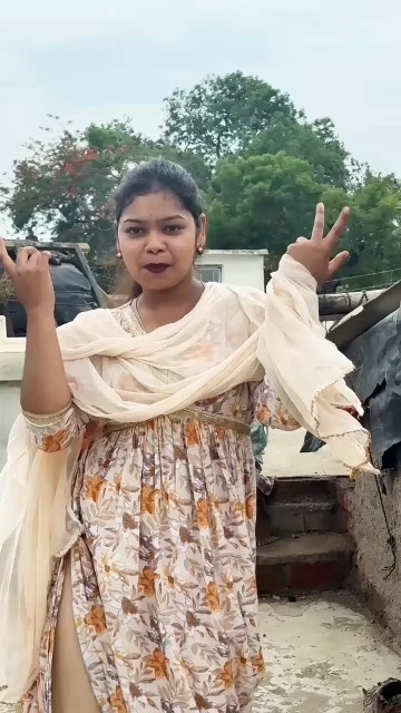 हरियर लुगRa🥰🥰#cg song #cg short #cg video #trending video - YouTube