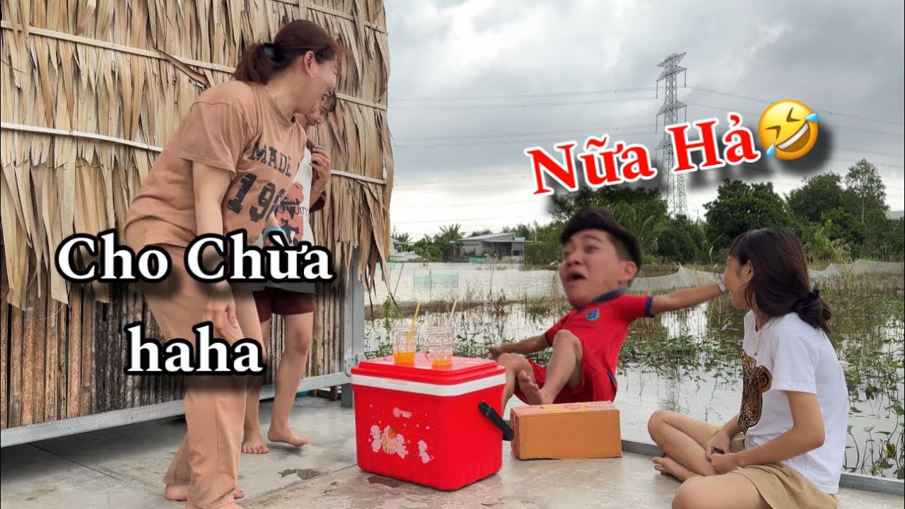 Châu Toàn Vlog - Troll Hôm Nay 3 Mẹ Con Ti Ra Tay Toàn Không Có Đường Đỡ Nỗi !!!