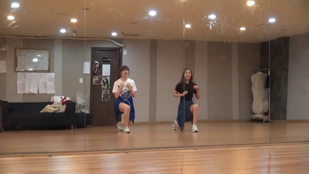 [HOT] Yerin and SinB doing  exercise 🎽