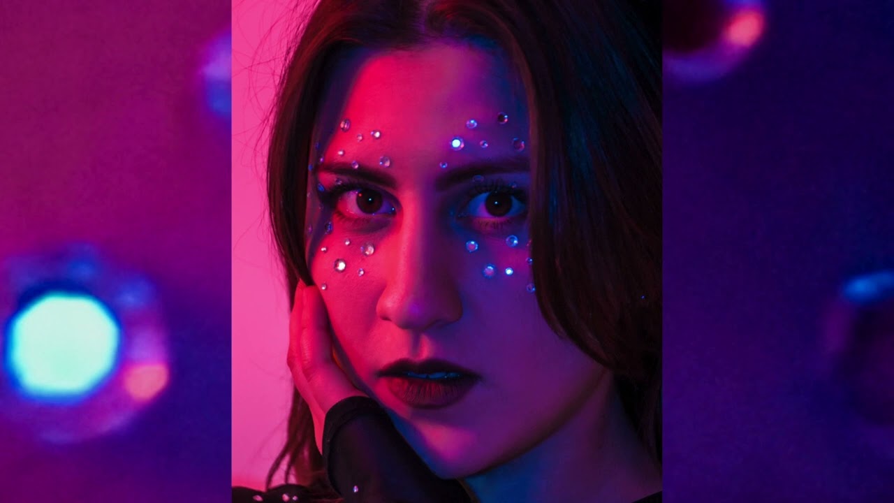 Watch Eva Lima - Pearl inside on YouTube Watch Eva Lima - Pearl inside on YouTube