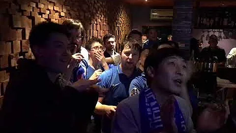 Shanghai Shenhua fans celebrate CFA cup final derby victory - DayDayNews