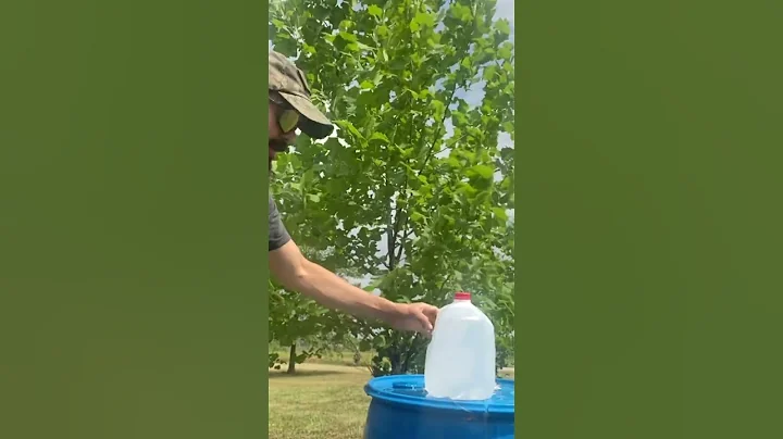 Becker BK 9 vs Milk Jug Cutting Test 🔪 #knife #knivescollection