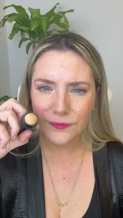 TESTING A VIRAL OIL CONTROL ON THE GO HACK #makeuphacks #makeupreview #beautyhacks #tiktokviral