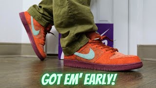 EARLY LOOK NIKE SB DUNK LOW MYSTIC RED ON FEET REVIEW - YouTube