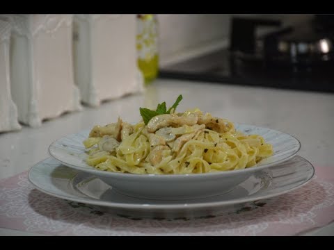 Fettuccini Alfredo | Kremalı Tavuklu Mantarlı Makarna
