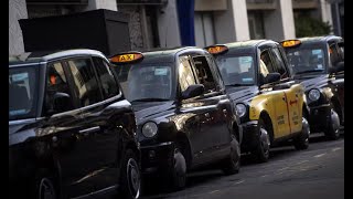 More than 10,000 London Black Cab drivers launch a $300 Million Uber lawsuit.