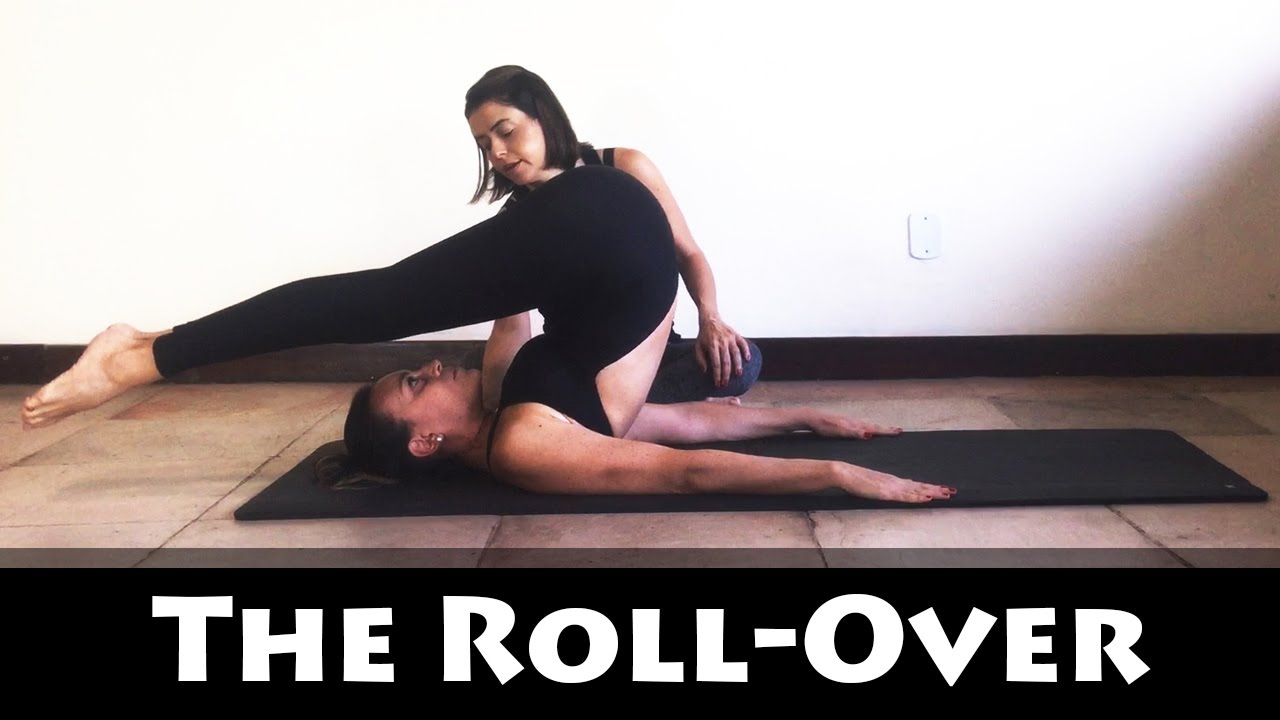 Exercício: The Roll-Over With Legs Spread (Both Ways)