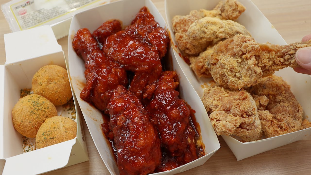 반반 치킨하면 사실 이거죠.. The name of the chicken is Shocking Hot.. Then you know, right..? Donam mukbang