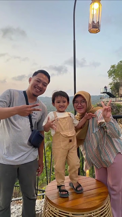 sopo telfon ojo diangkat 😜