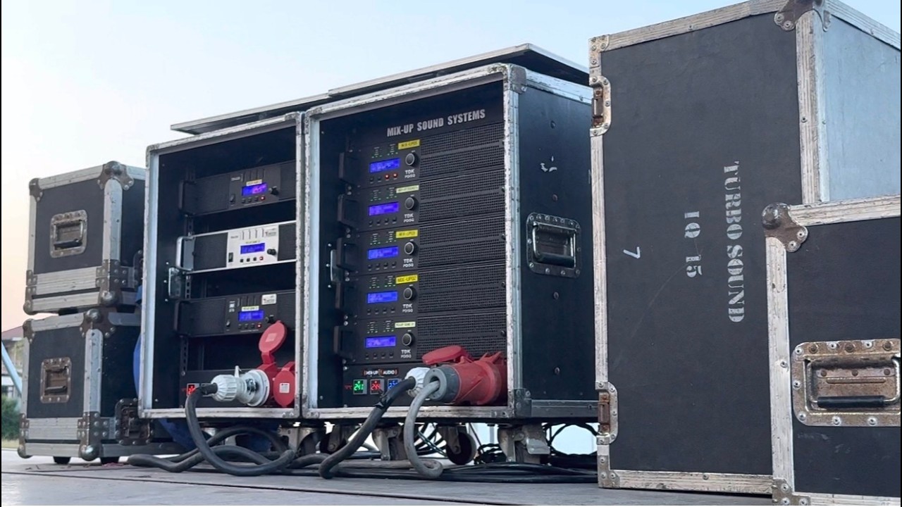 สูตรไหนเนี่ย? ตู้ใบจิ๋วแต่ยัด 2 ดอก พลังเสียงงานของดีจอมพระทำถึงเกิน!