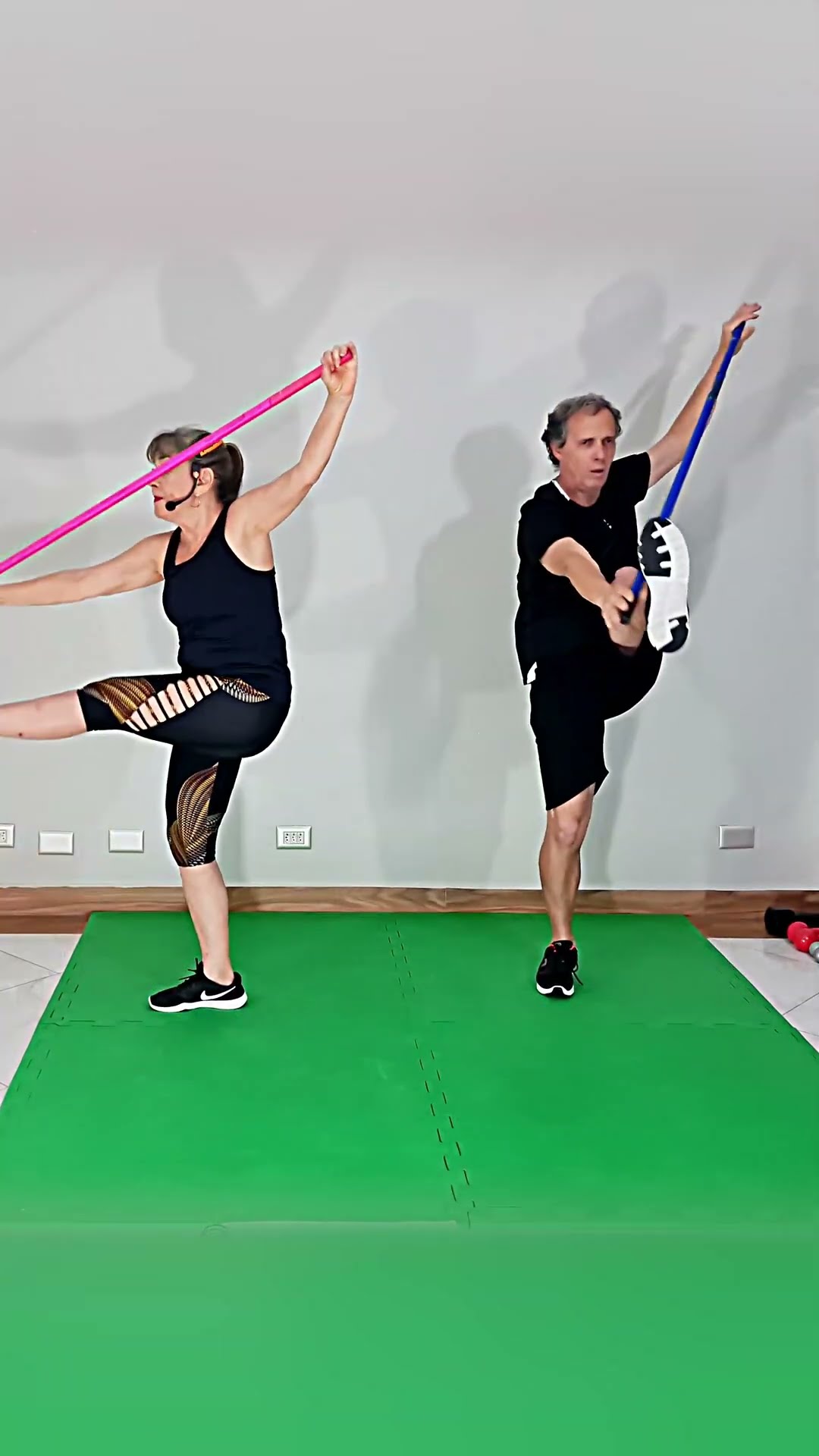 Parte 7 Hora se Suar Treino Arrasador e Aeróbico com Bastão: Queimando Calorias e Suando Muito!
