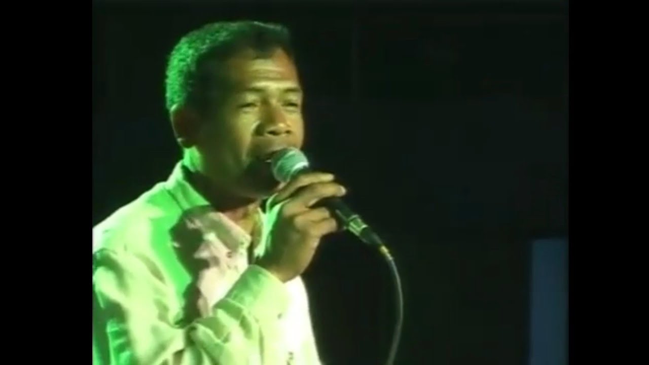Mahaleo • Isekely | Palais des Sports 2005 #malagasysongs #madagascar