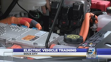 Electric Vehicle Extrication Training