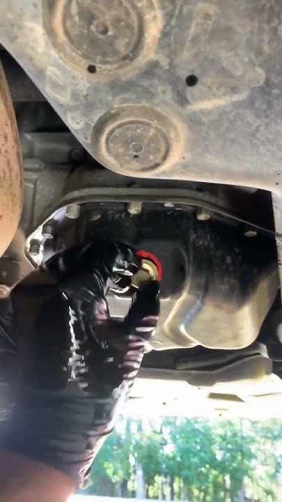 how-to-oil-change-2018-2019-toyota-highlander-oil-plug-and-filter