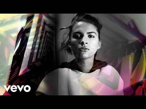 Vevo - VVVision - Tove Styrke (+ Johnny Cash, Grimes, Whitney Houston)