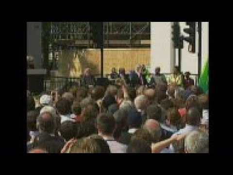 +4:3 Anti-apartheid icon and former president Nelson Mandela has died
