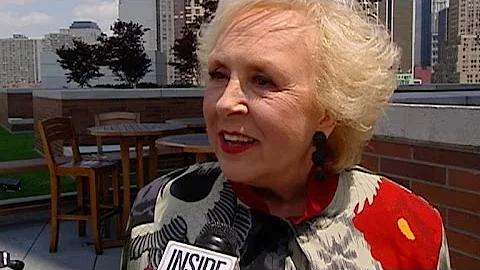 'Everybody Loves Raymond' Cast Remember Beloved Ac...