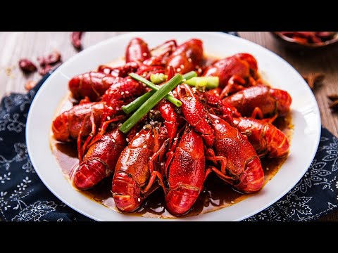 Video: How To Cook Delicious Crayfish