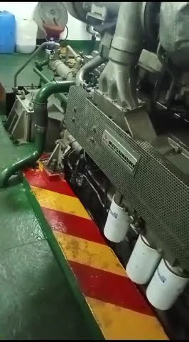 Tes mesin induk tugboat mitshubishi 2000HP#shortvideo