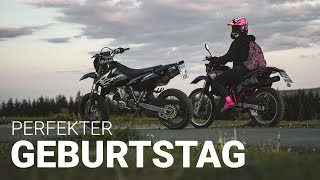 Geburtstag im Sauerland mit meiner Freundin
Wir sind über meinen Geburtstag für zwei Tage ins Sauerland gefahren, um ein bisschen Motorrad zu fahren. Wir zeigen euch bei einer Runde im Sonnenuntergang, was wir den Tag so erlebt haben und ich stelle euch meine Freundin und ihre Kawasaki KMX 200 vor.
https://instagram.com/deelow
https://instagram.com/mrsdeelow
Background Beat:
BHZ - FLASCHE LUFT INSTRUMENTAL (prod. by Shirama)(reprod. lilah)
https://youtu.be/qoKnyu7_D1A
USED GEAR*
GoPro 7: https://amzn.to/39KIdVe
*Affiliate-Link Geburtstag im Sauerland mit meiner Freundin