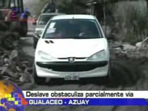 Deslave obstaculiza parcialmente vía