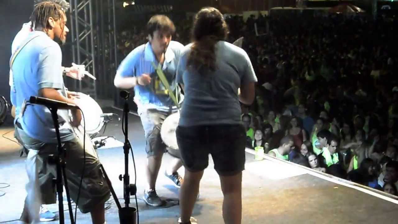 Carnaval 2013 Show de Bateria Monobloco YouTube