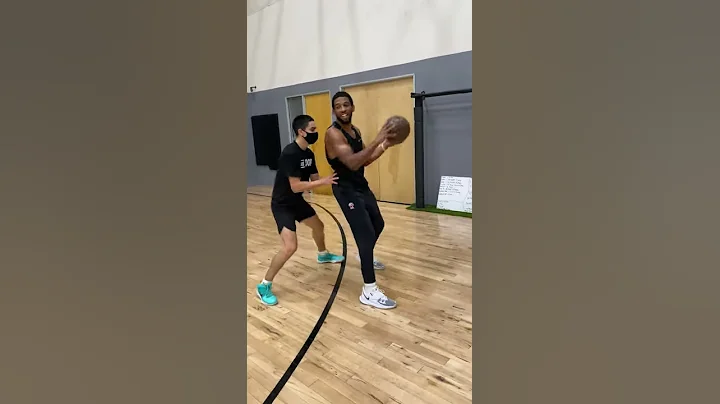 OH MY  Darius Morris 1 on 1 is tough!! #shorts
