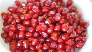 How to de-seed a Pomegranate - Show Me The Curry Tutorial