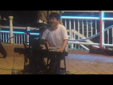 5대 판듀 조기사의 버스킹 'Let It Be'