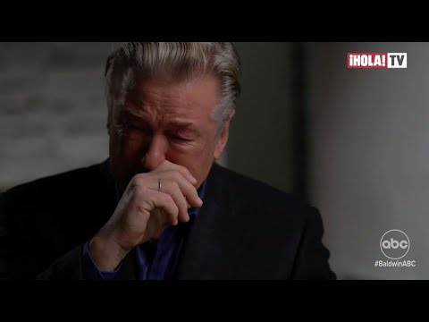 Alec Baldwin rompe en llanto en su primera entrevista y asegura que no apretó el gatillo | ¡HOLA! TV