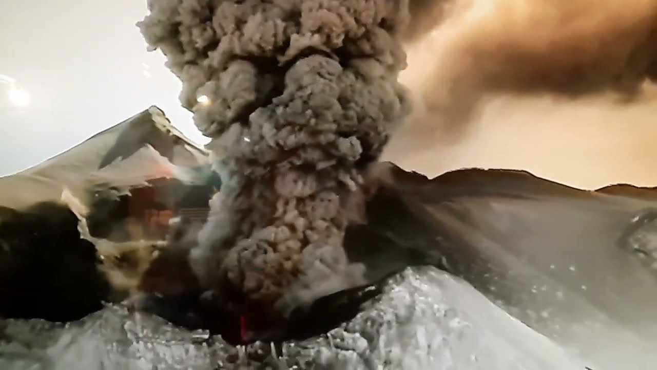 Eruption Footage of Mount Ngauruhoe (1973) and Mount Ruapehu (1995/6)