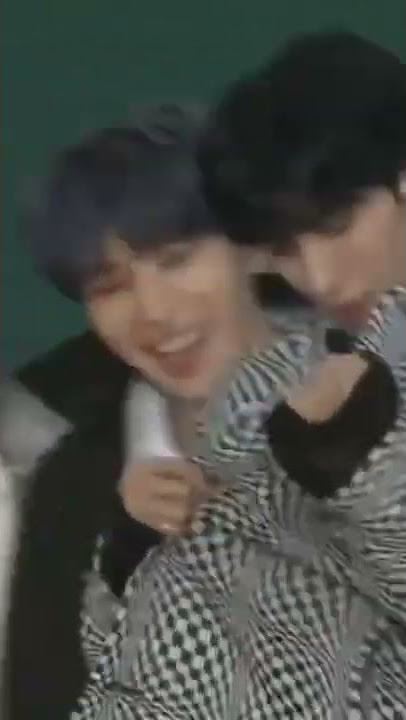 Jeonghan i want to cheat Fans: Ok i will help you 😂 caratland 2022 D-3 |#seventeen #kpop #shorts