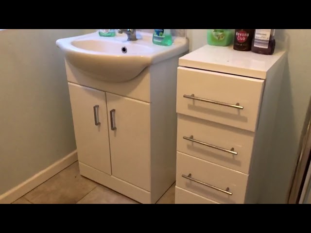 Video 1: Room 1- double room for single occupancy