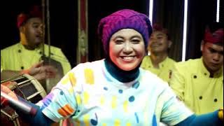 MAS KULA MELU DIANA SASTRA