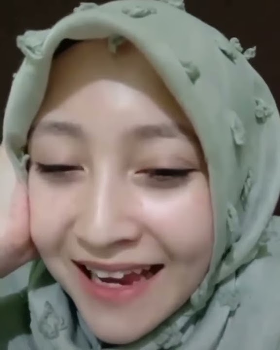Story WA cewek hijab cantik