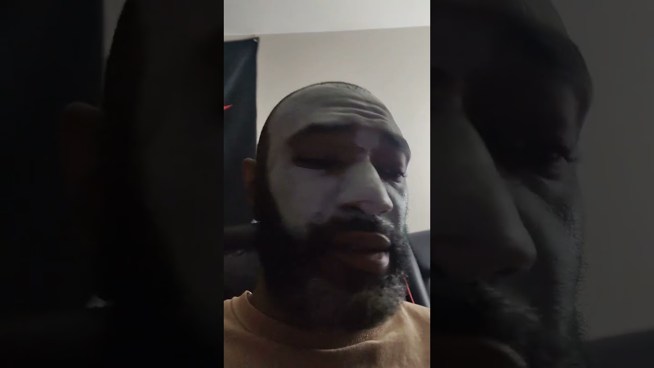 Real Life Shyt:Green 💚 Mask Stick by Median works pretty good 😊