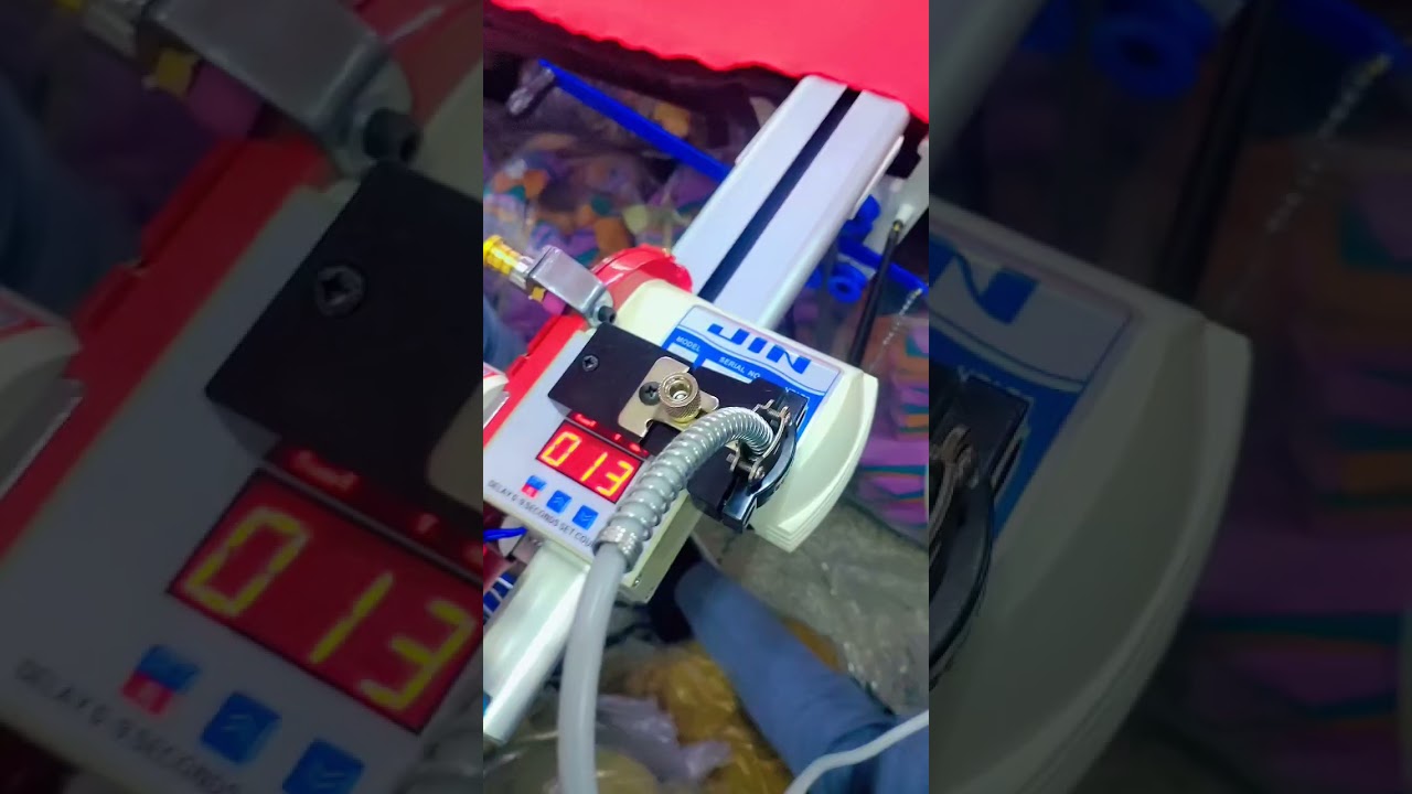 jin 1A end cutting machine by juki