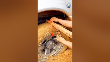 Toyota hilux stuck in mud offroading. how to bring it out from mud. Is toyota hilux really powerful.