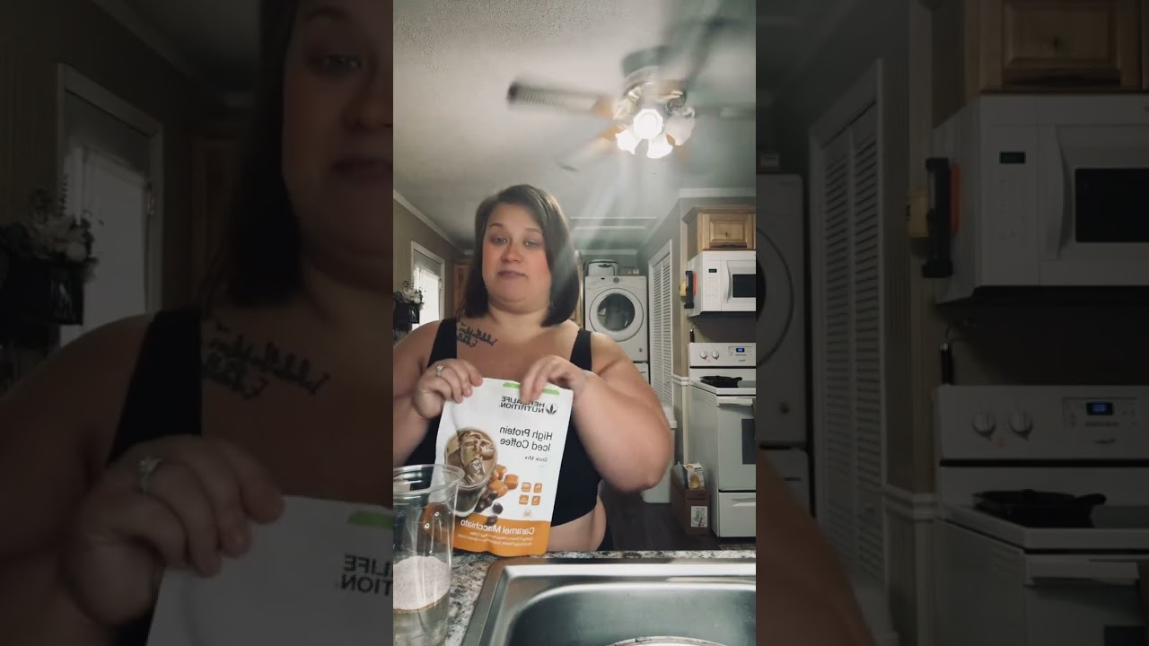 Breakfast & Iced Protein Coffee for this gloomy Saturday!! 