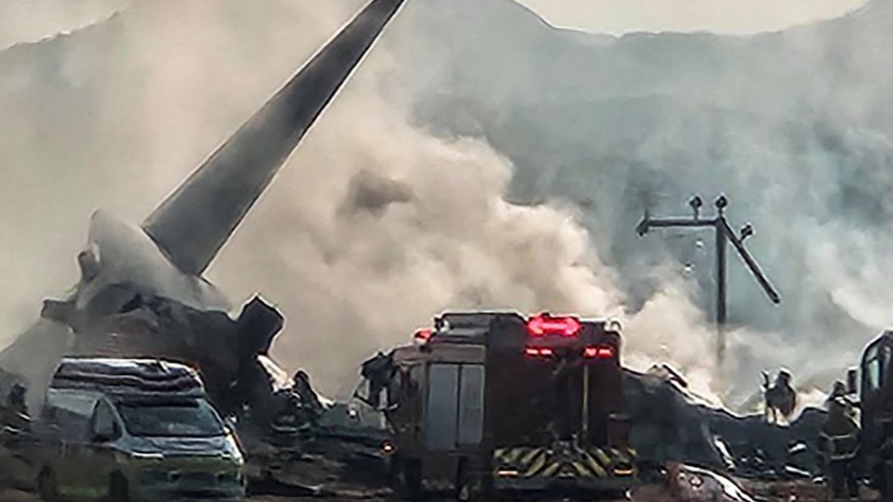 Fiery plane crash kills 179 in worst airline disaster in South Korea ...
