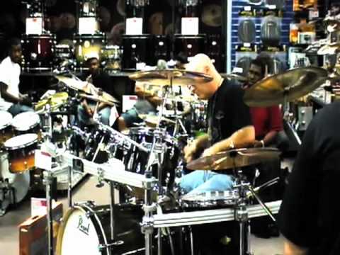 Allen Brunelle's Winning Guitar Center DrumOff 2010 drum solo (Glen Burnie, Maryland preliminary)