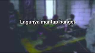 lagu apa ini nadanya enak banget di dengerin