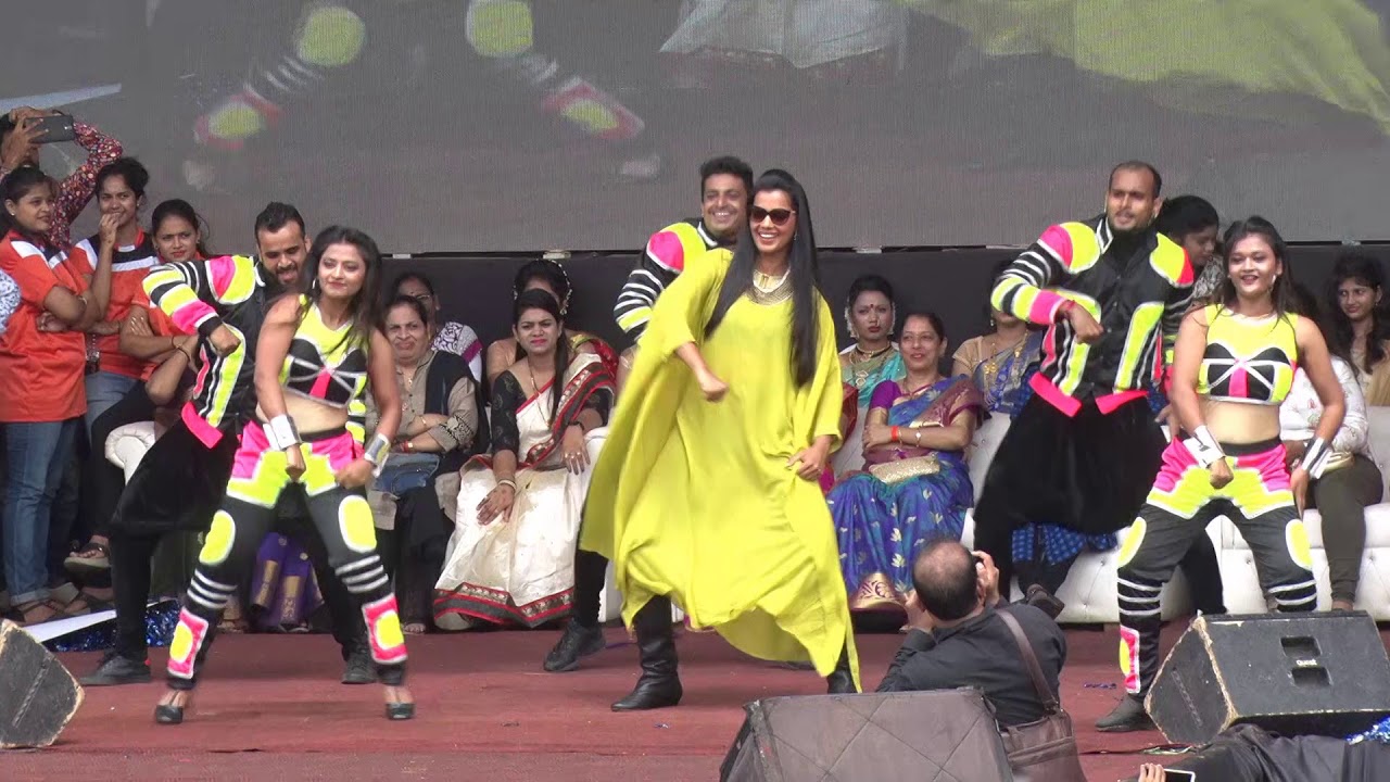 Mugdha Godse Performation 01 at Dahi Handi at Devipada Borivali East ...