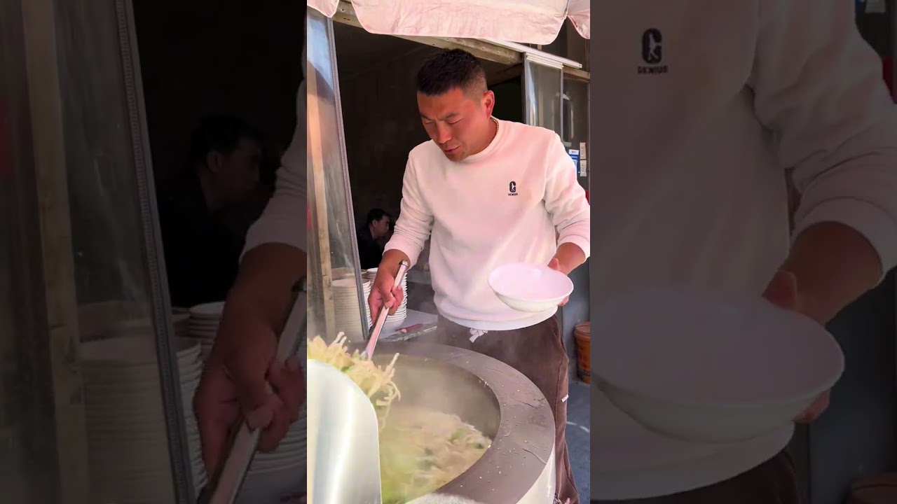 Shanxi Yuncheng Yudu Food (moustache Daoxiao Noodles) father and son went to war together to show ev