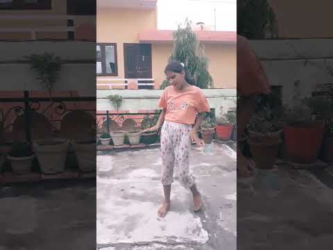Thandi Thandi Pawan Chale😍 #dance #luv #dancesong #comedy #shreya  #singledance #dancelike #song