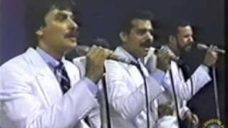 Willie Rosario, Gilberto Santa Rosa y Tony Vega - Lluvia chords