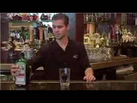 video-bartending-guide-:-jager-bomb-recipe---red-bull-drinks