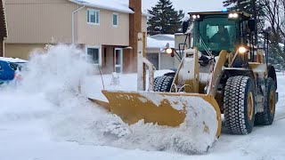 Snow Removal Ottawa CAT 950M Loader Plowing Snow with Wing
