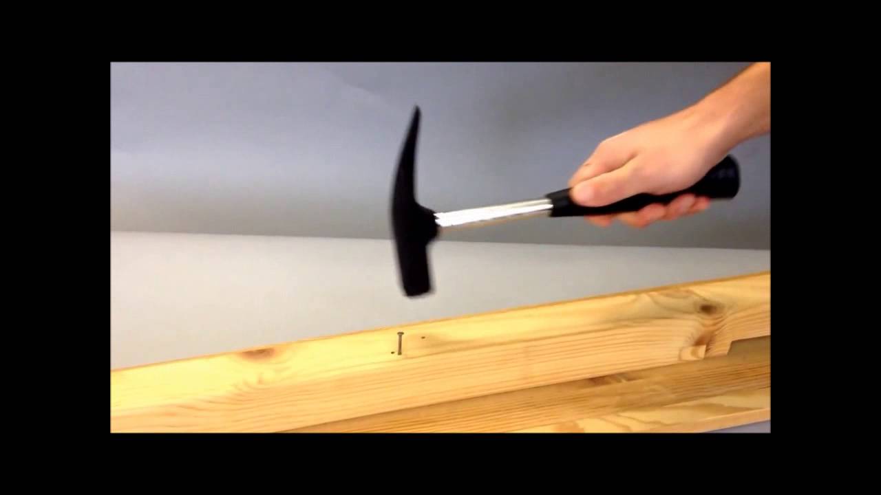 Молоток кровельный с гвоздедером и магнитом черная рукоятка - YouTube