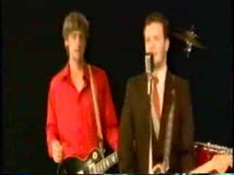 Regardez Old Pike "Surface" sur YouTube Regardez Old Pike "Surface" sur YouTube